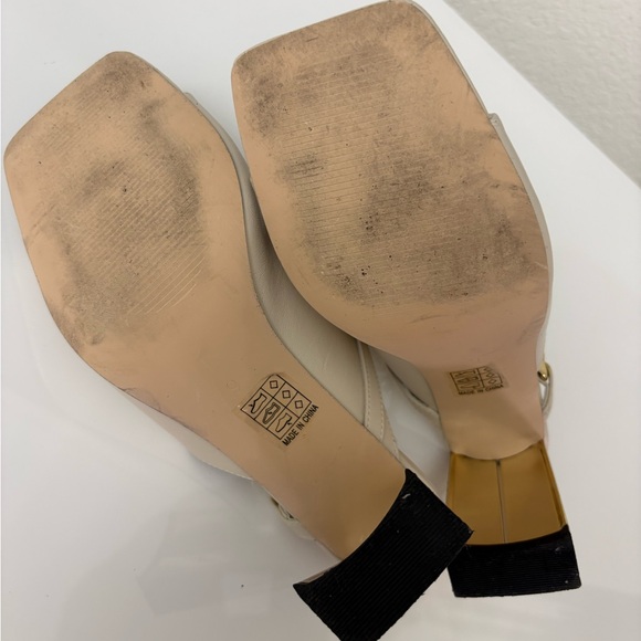 Chic Cream Mules with Gold Chain Detail - Picture 8 of 8